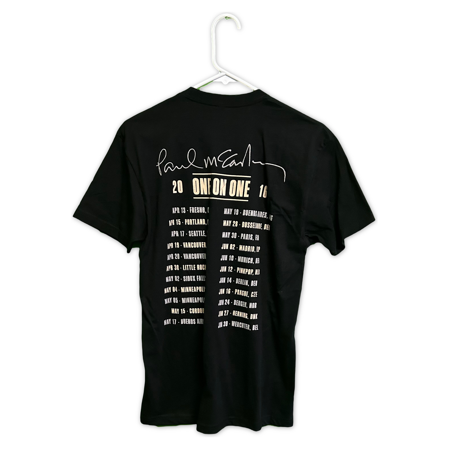 2016 Paul McCartney One on One Tour Men’s T-Shirt | Local Legends Cards & Collectibles