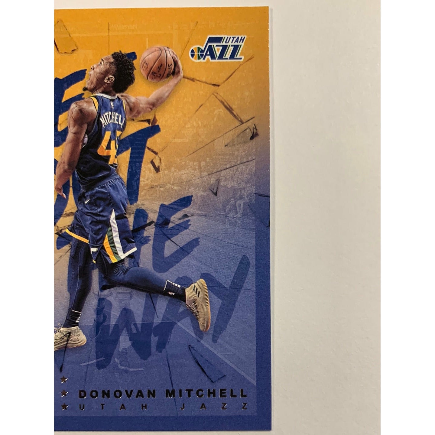 2018-19 Hoops Donovan Mitchell Get Out The Way